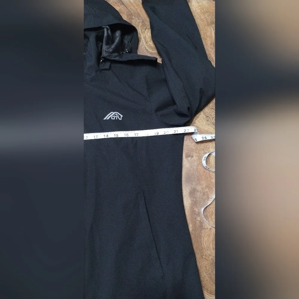 OTU sleek black